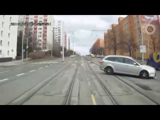 the tram that could (6 sec)