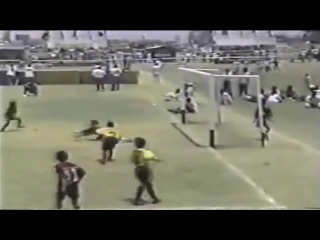 unique footage of messi on the field as a teen | lionel messi jugando en el potrero incr ble [480p]